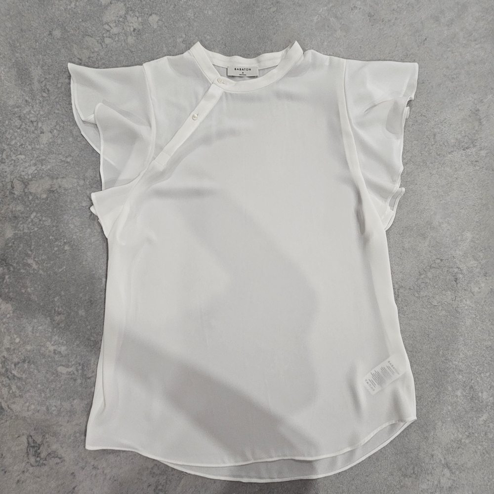 Babaton Aritzia, Medium, Ruffled Sleeve Top With Button Detail